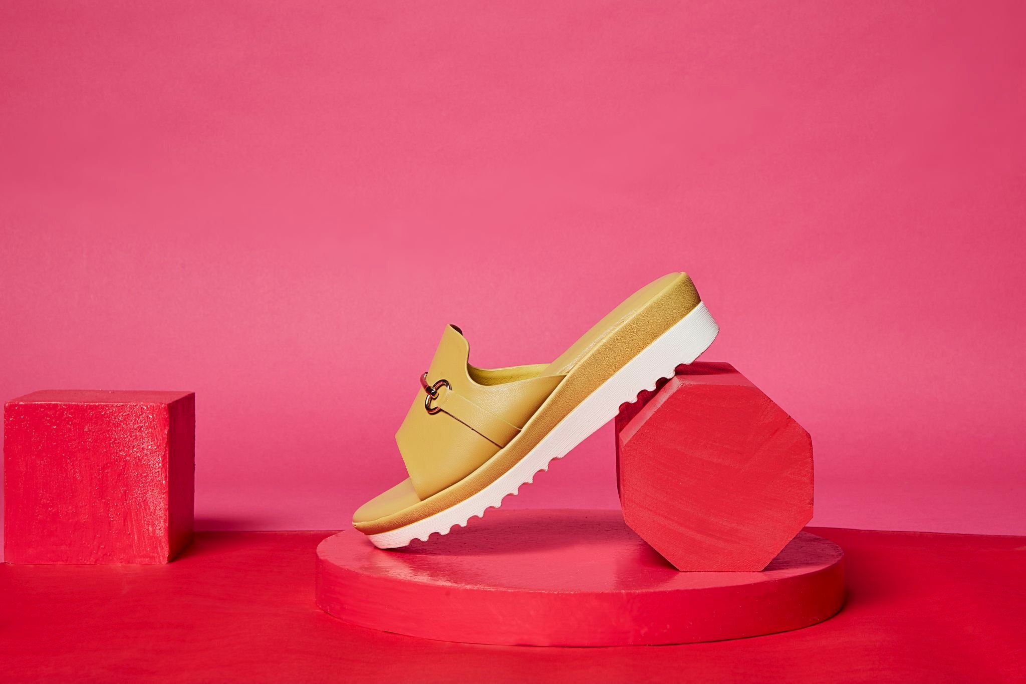 Monsoon Footwear for All Occasions: From Work to Weekend